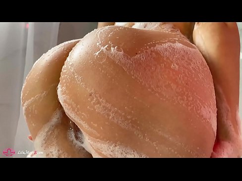 ❤️ Brunete masturbē makstiņu ar vibratoru līdz intensīvam orgasmam dušā ❤❌ Duršanās video pie mums ❌️❤